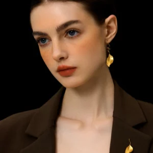 autumn leaf brooch – elegant artistic designer pin