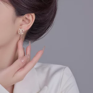interlocking double circle stud earrings – french elegant luxury style