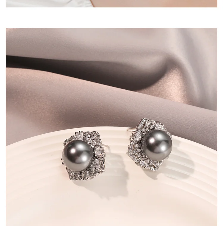 Vintage Pearl Pavé Stud Earrings – Chic Elegant Everyday Jewelry vintage pearl pavé stud earrings – chic elegant everyday jewelry
