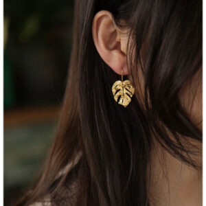 vintage matte gold leaf earrings – minimalist textured fashion jewelry for women