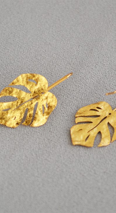 vintage matte gold leaf earrings – minimalist textured fashion jewelry for women